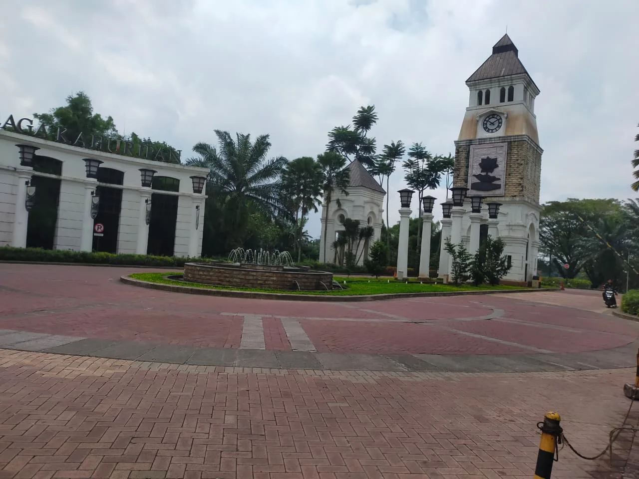Foto properti tanah Telaga Kahuripan, Parung, Bogor